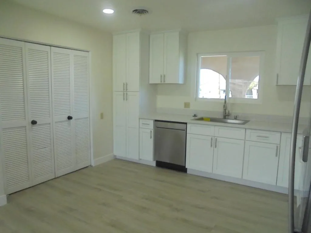 570 Holley Lane, Blythe, California 92225 home-pic-8